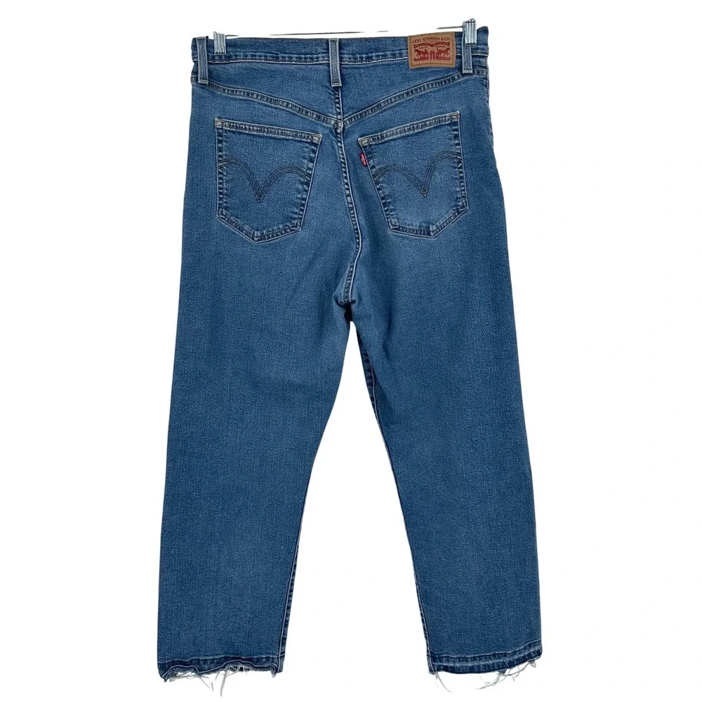 Levis Ribcage Straight Ankle Woman's 32 Blue Medium Wash Button‎ Fly 72693-0121